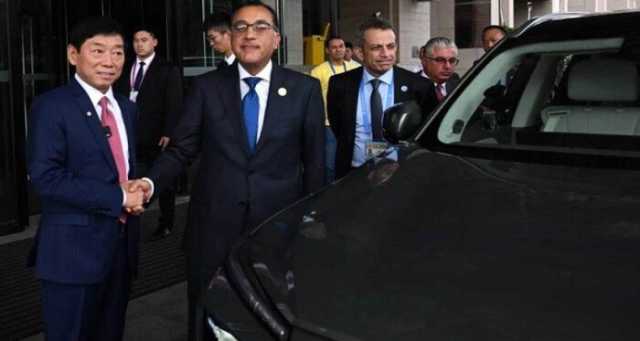 رئيس الوزراء يلتقي مسؤولي شركة «جريت وول» عملاق صناعة السيارات الصيني