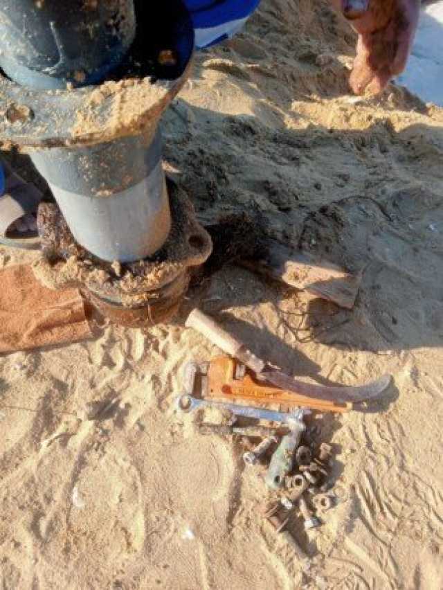 رئيس مياه القناة: استخراج جذور الأشجار من شبكات قرية جلبانة بالقنطرة شرق