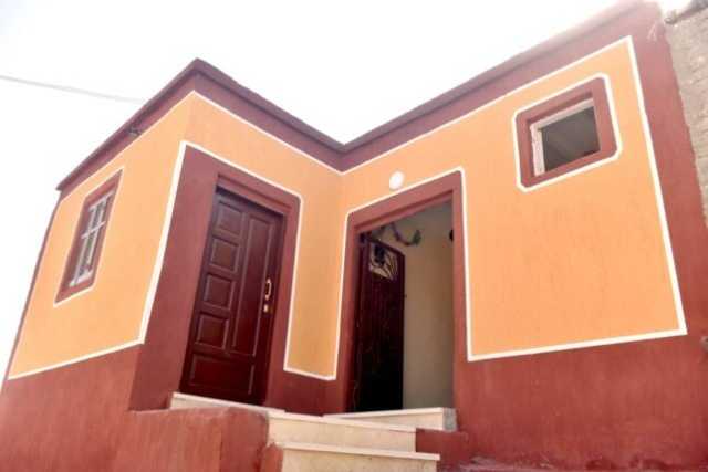 تركيب أسقف وابواب وشبابيك ضمن حملة 'ستر ودفا وإطعام' بالدقهلية