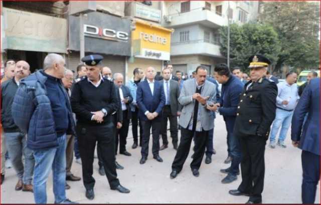 تواصل عمليات البحث عن ضحايا عقار العباسية ‏المنهار.. وفصل المرافق عن المنطقة «فيديو»‏