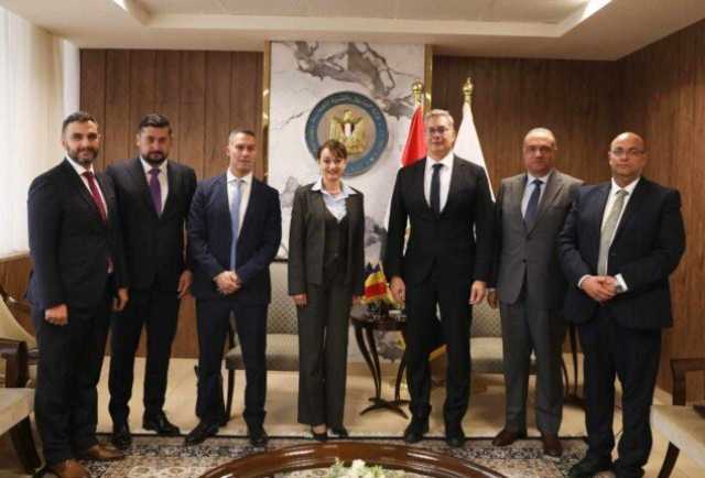 وزير البترول يبحث مع وفد روماني سبل تصنيع معدات صناعة البترول والغاز محليا