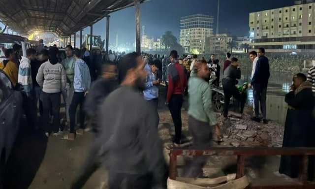 انتشال ٤ جثث من ضحايا حادث انقلاب ميكروباص ديروط