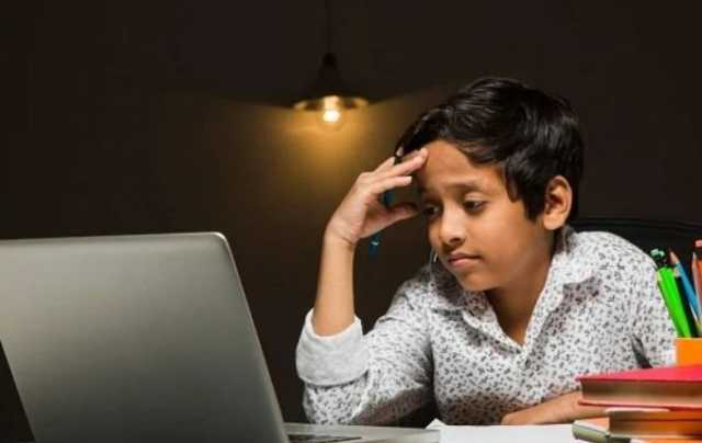 خبير تربوى يقدم 8 نصائح للطلاب استعدادا لامتحانات نصف العام