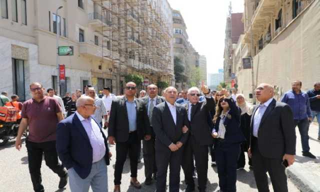 لإحياء المنطقة الخديوية.. محافظة القاهرة تناقش الخطوات التنفيذية لإعادة تشغيل مقهى جروبي بميدان طلعت حرب