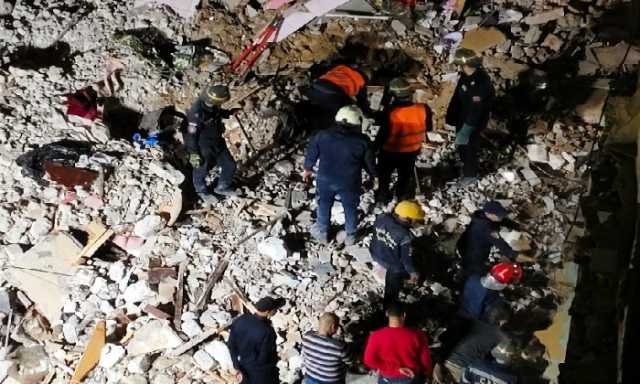 استخراج 3 أطفال على قيد الحياة من تحت أنقاض عقار اللبان المنهار بالإسكندرية.. واستمرار البحث عن مفقودين