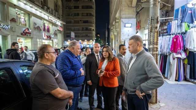 وزيرة التنمية المحلية تقوم بجولة ليلة مفاجئة على عدد من شوارع مصر الجديدة