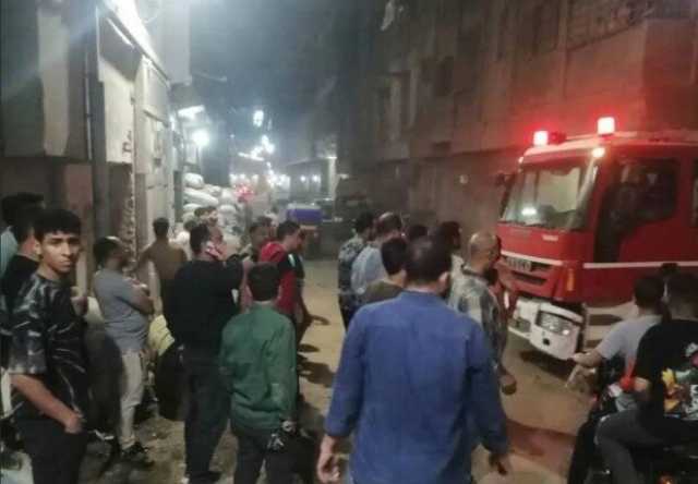 انتداب المعمل الجنائي لفحص حريق مصنع نسيج بشبرا الخيمة