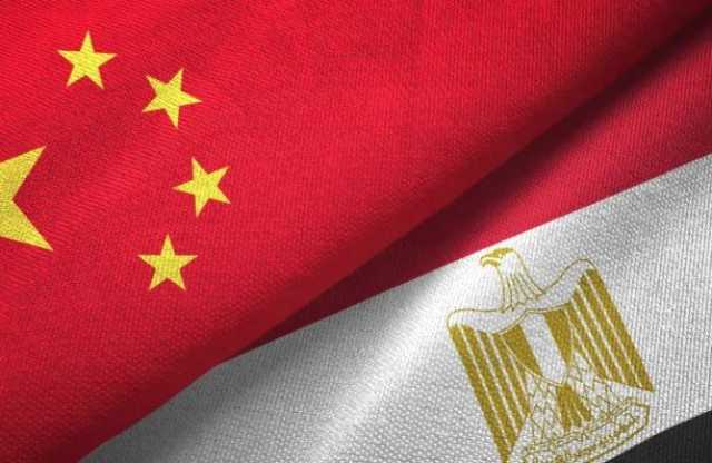 سفير مصر ببكين يؤكد رغبة الجانب المصري في جذب المزيد من الاستثمارات الصينية
