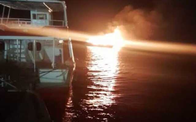 تفحم مركب سياحي بأحد شواطئ سفاجا دون خسائر بشرية
