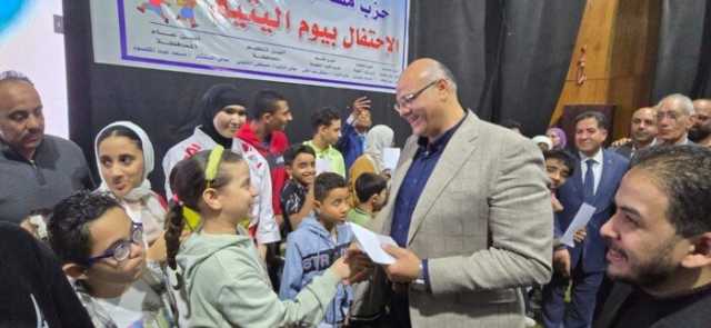 القليوبية تحتفل بيوم اليتيم.. المحافظ يؤكد: رعايتهم واجب مستمر ونحن جميعًا أهلهم