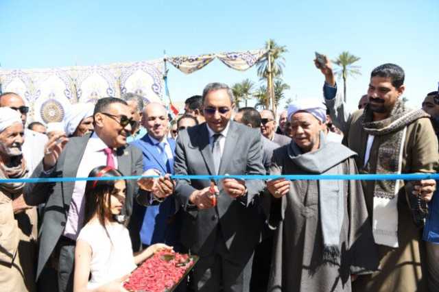 محافظ قنا يفتتح محطتي صرف صحي بتكلفة 90 مليون جنيه