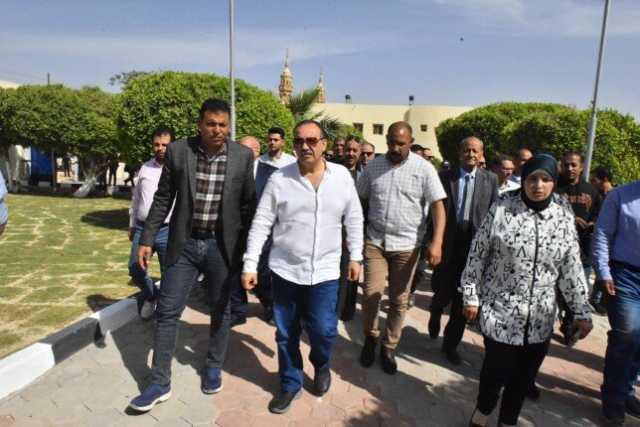 محافظ أسيوط يتفقد التجهيزات النهائية لأعمال تطوير النصب التذكاري لقرية بني عدي