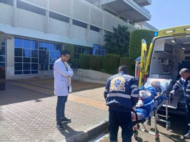 تدخل عاجل لإنقاذ الطفلة ضحية رشق قطار المنوفية بالحجارة (تفاصيل)