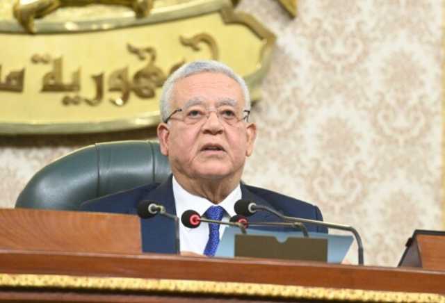رئيس مجلس النواب يُطالب الحكومة بتفنيد ملاحظات الأعضاء على الحساب الختامي