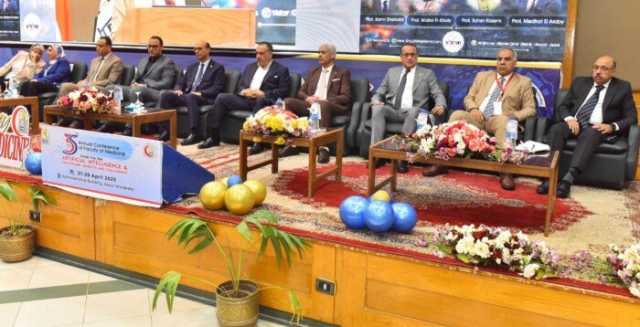 انطلاق فعاليات المؤتمر السنوي الـ35 بـ طب أسيوط حول «الذكاء الاصطناعي والرعاية الصحية»