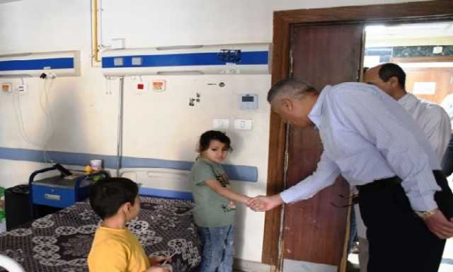 محافظ أسوان يوجه بتوفير الرعاية الشاملة للأشقاء الفلسطينيين