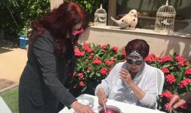 «بهجة يوم شم النسيم».. ابنة رجاء الجداوي تعرب عن افتقادها لوالدتها