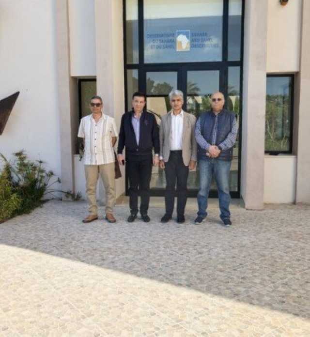 وزير الزراعة يزور مقر مرصد الصحراء والساحل في العاصمة التونسية