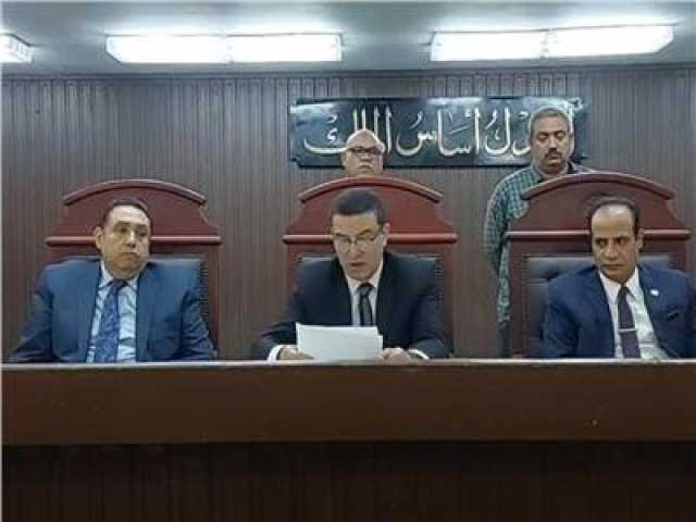السجن المشدد 10 سنوات ل 3 متهمين لسرقتهم مدرسة والاعتداء على الحارس ببورسعيد