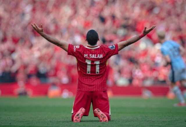 مدرب برشلونة السابق: محمد صلاح يشبه ميسي وتمنيت رؤيته في البرسا
