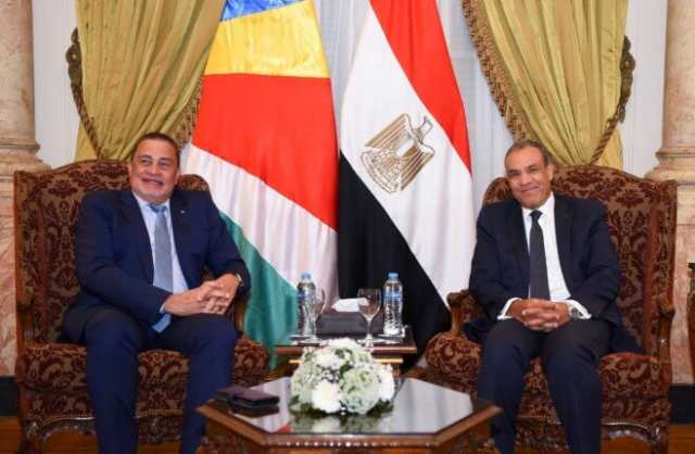 جلسة مشاورات ثنائية بين وزير الخارجية ونظيره السيشلي