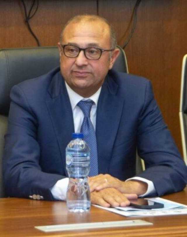 كيف يؤثر قرار خفض أسعار الفائدة على النشاط التجاري والصناعي؟