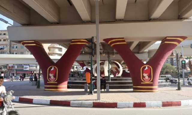 محافظ سوهاج يتابع أعمال تطبيق الهوية البصرية بميدان الثقافة ويؤكد: نسعى لتحويل الشوارع إلى متحف مفتوح