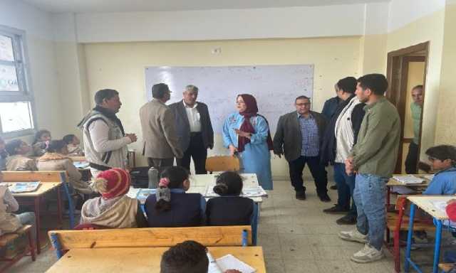 مدير تعليم مطروح تتابع انتظام الدراسة وتنفيذ التقييمات بمدارس قطاع البنجر