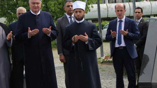 وزير الأوقاف يزور مقر الجمعية الإسلامية والنصب التذكاري لشهداء كرواتيا المسلمين في زغرب