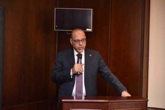 جبران يُعلن عن وظائف لأطباء مصريين للعمل في البحرين
