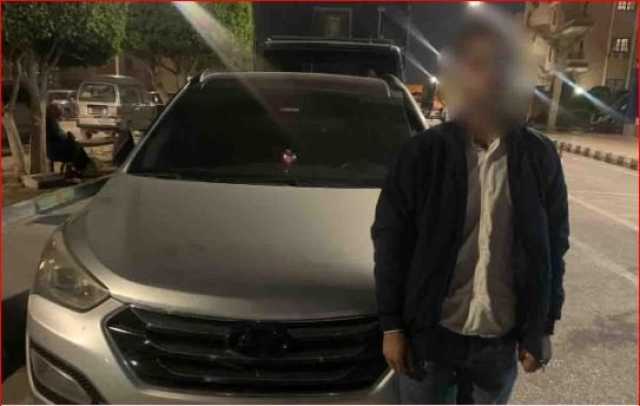 ملابسات القبض على قائد سيارة «اعتلى الجزيرة الوسطى للطريق»