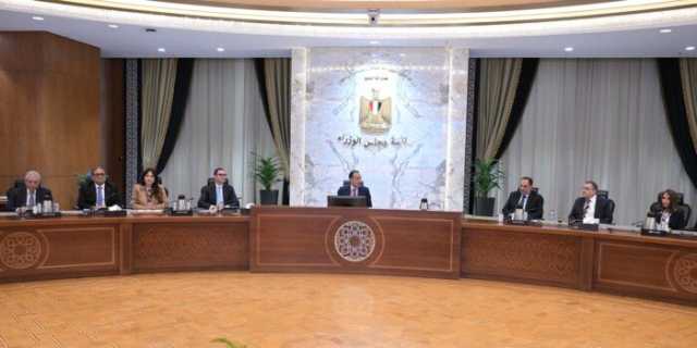 رئيس الوزراء يستقبل وفدًا من أعضاء مجلس التعاون المصري الكويتي
