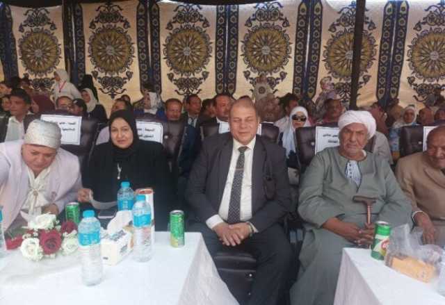 وكيل تعليم قنا يشيد بإبداعات طلاب نجع حمادي في ختام الأنشطة التربوية