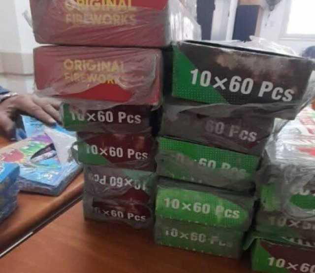 تحرير 40 مخالفة تموينية وضبط 500 صاروخ ألعاب نارية في حملات رقابية بالمنيا