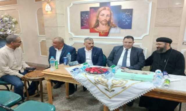 نائب محافظ القاهرة يزور كنيستَي مارمينا والعذراء بشبرا لتهنئة الأقباط بعيد القيامة المجيد وشم النسيم