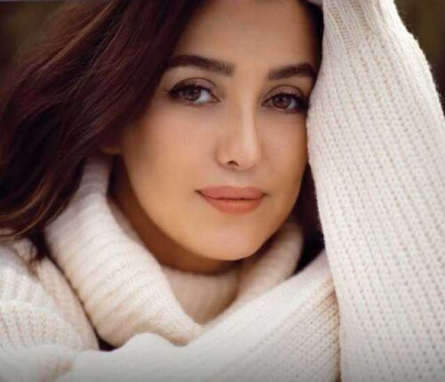 كندة علوش تحسم الجدل حول عملها مع عمرو يوسف «فيديو»