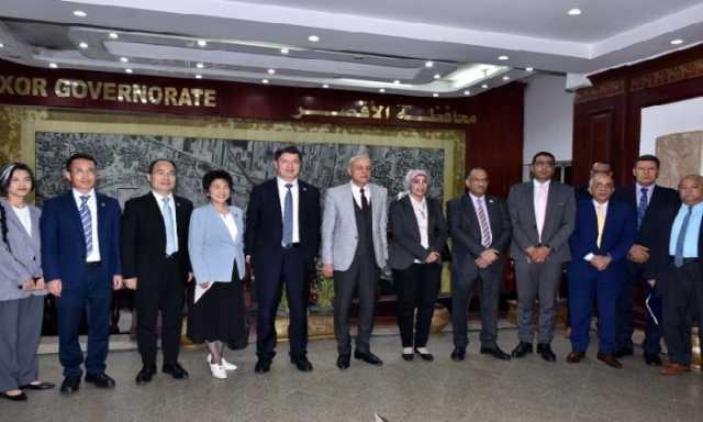 محافظ الأقصر يستقبل وفد مدينة تشنزن الصينية