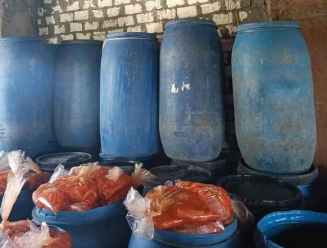 ضبط مصنع مخللات غير مرخص في حملة بالقليوبية