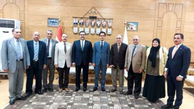 رئيس جامعة بنها يستقبل وزير التجارة العراقي