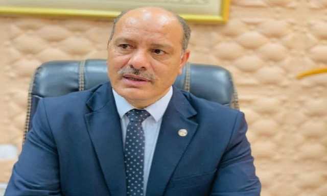 مدير تعليم الإسكندرية يعقد سلسة من الاجتماعات لمناقشة كافة جوانب منظومة التعليم بالمحافظة