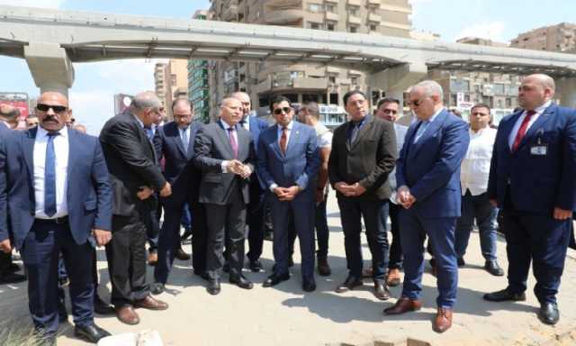 ضمن مبادرة «تراك في الشارع».. وزير الشباب ومحافظ القاهرة يتفقدان أعمال إنشاء ممشى رياضي بشرق مدينة نصر