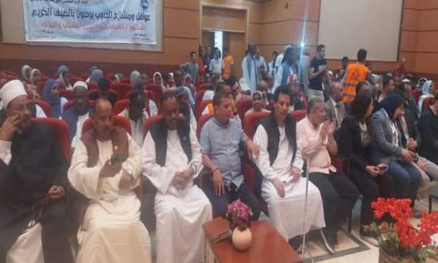 وزير الشباب والرياضة يلتقي شباب وشيوخ الشلاتين ويؤكد على الإهتمام الخاص بجنوب مصر في يوم التراث