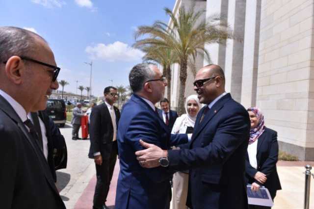 وزير العمل يستقبل نظيره التركي لبحث الملفات المشتركة في مجالات عدة