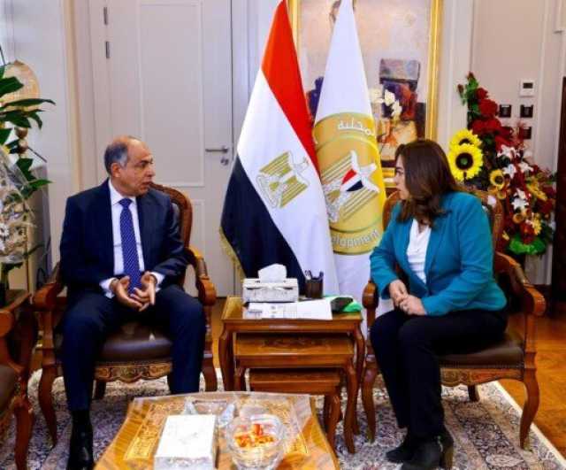 «تطوير سوق الحبشي ومحطة المنطقة الصناعية».. كدواني يبحث مع وزيرة التنمية المحلية تسريع مشروعات المنيا