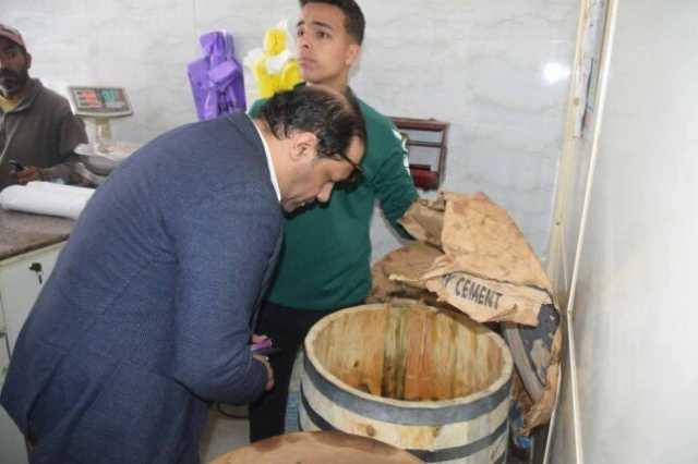 ضبط وإعدام كميات كبيرة من الفسيخ والرنجة غير الصالحة للاستهلاك الآدمي