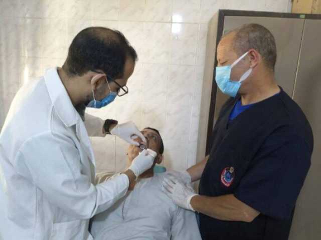 قافلة طبية مجانية بـ 'البرشا' تكشف على 1147 حالة وتقدم العلاج بالمجان