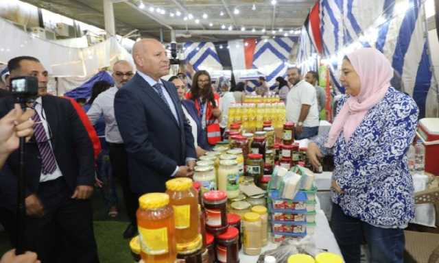 محافظ القاهرة يتفقد معرض أهلا بالعيد بمصر الجديدة