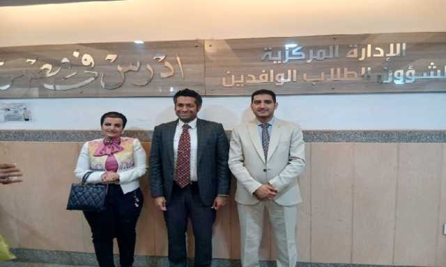 جامعة المنصورة تشارك في اجتماع تطوير منظومة الطلاب الوافدين