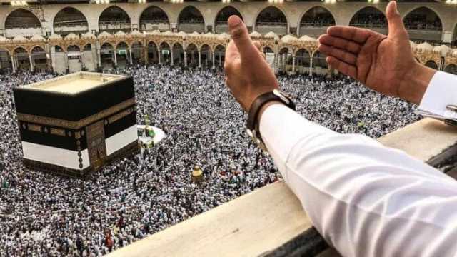 الآداب التي ينبغي أن يتحلى بها الحاج أثناء تأديته مناسك الحج