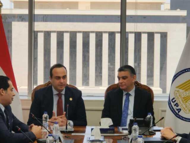 السبكي يلتقي رئيس الشراء الموحد لبحث آليات توطين الصناعة الطبية في مصر